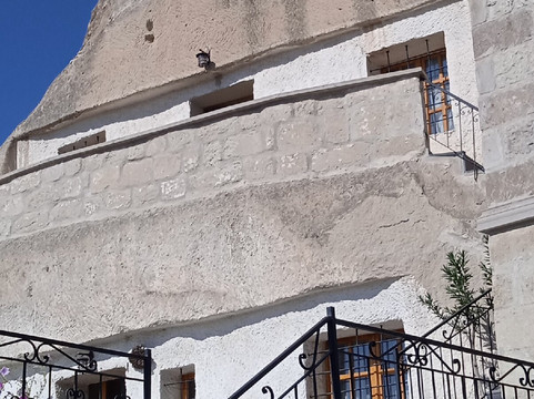 萨克斯甘岩洞酒店主图