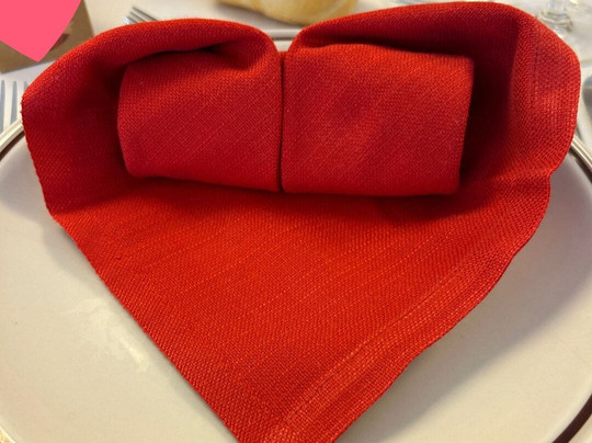 雷德斯沃屋思酒店主图