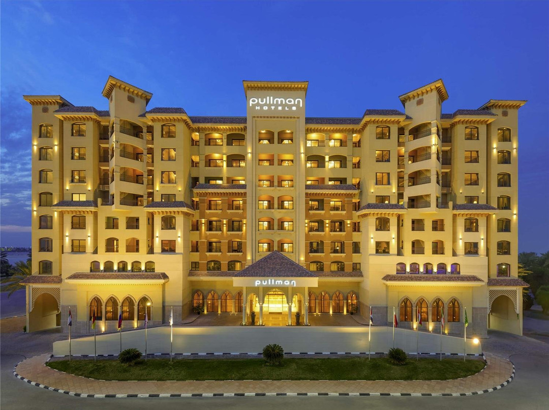 哈伊马角酒店住宿-Pullman Resort Al Marjan Island