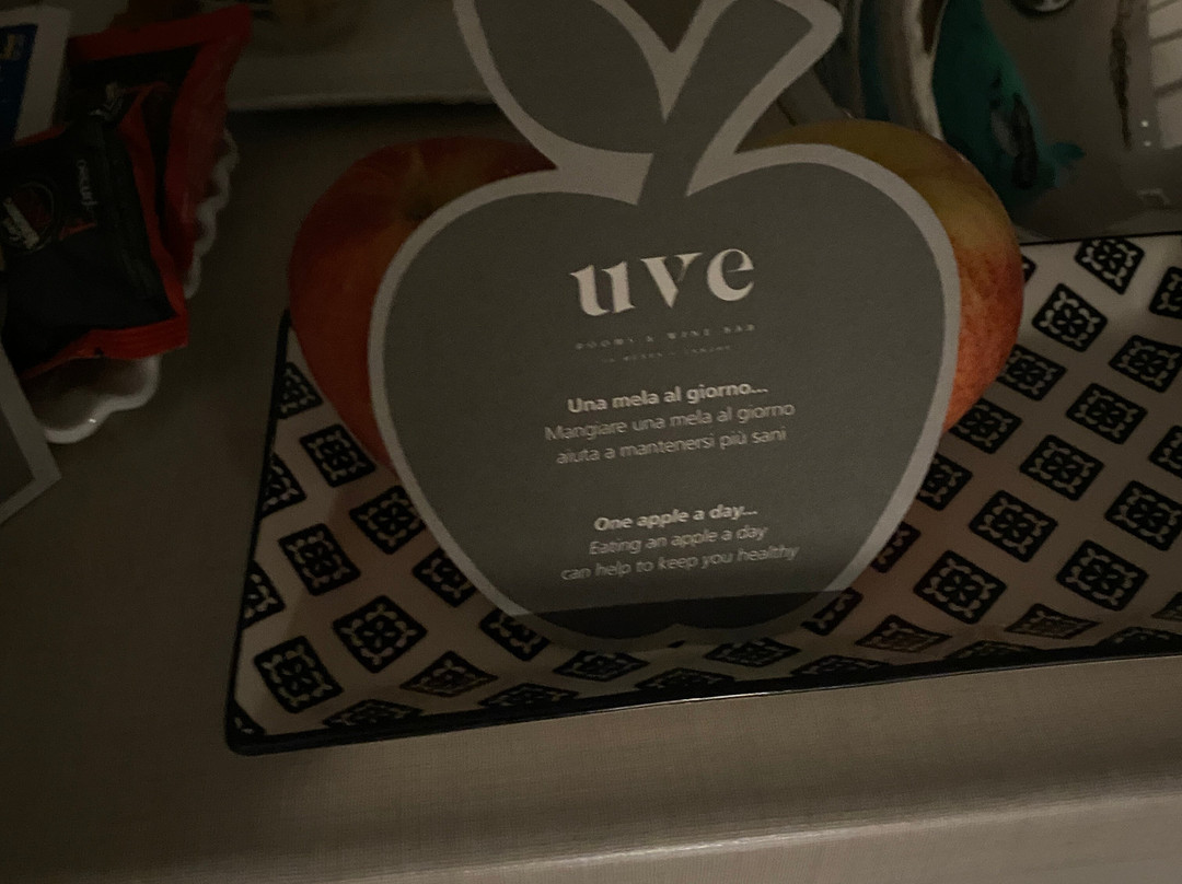 UVE Rooms & Wine Bar主图