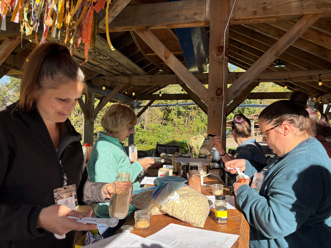 Avon Hills Folk School-Avon必去景点