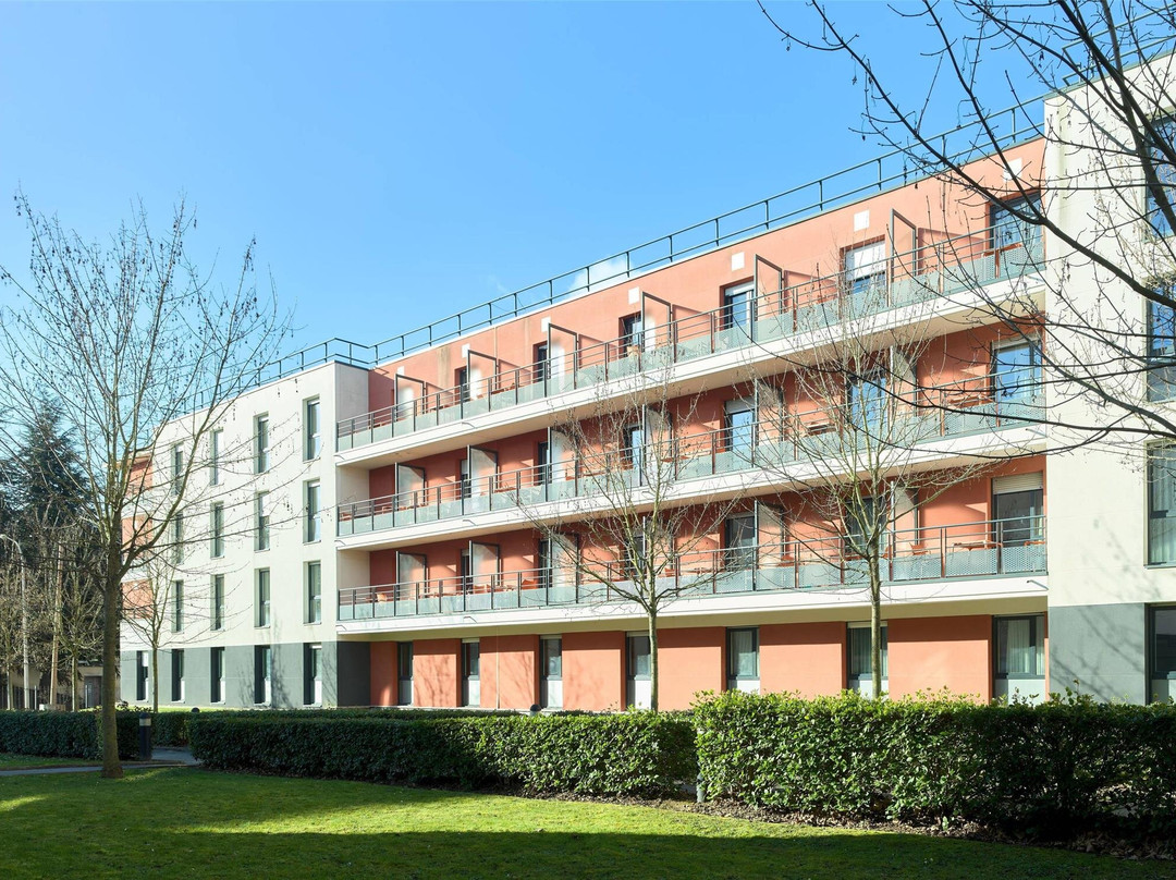 Appart'Hotel Versailles Saint Cyr l'Ecole