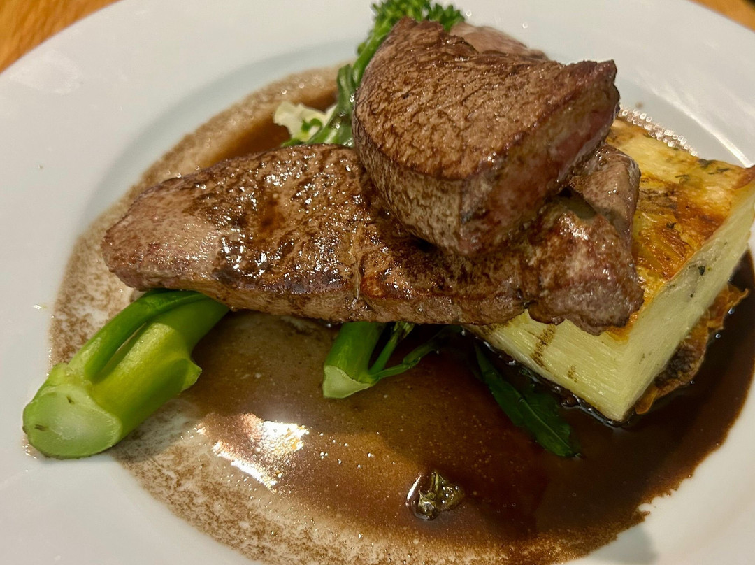 The Olive Branch Inn主图