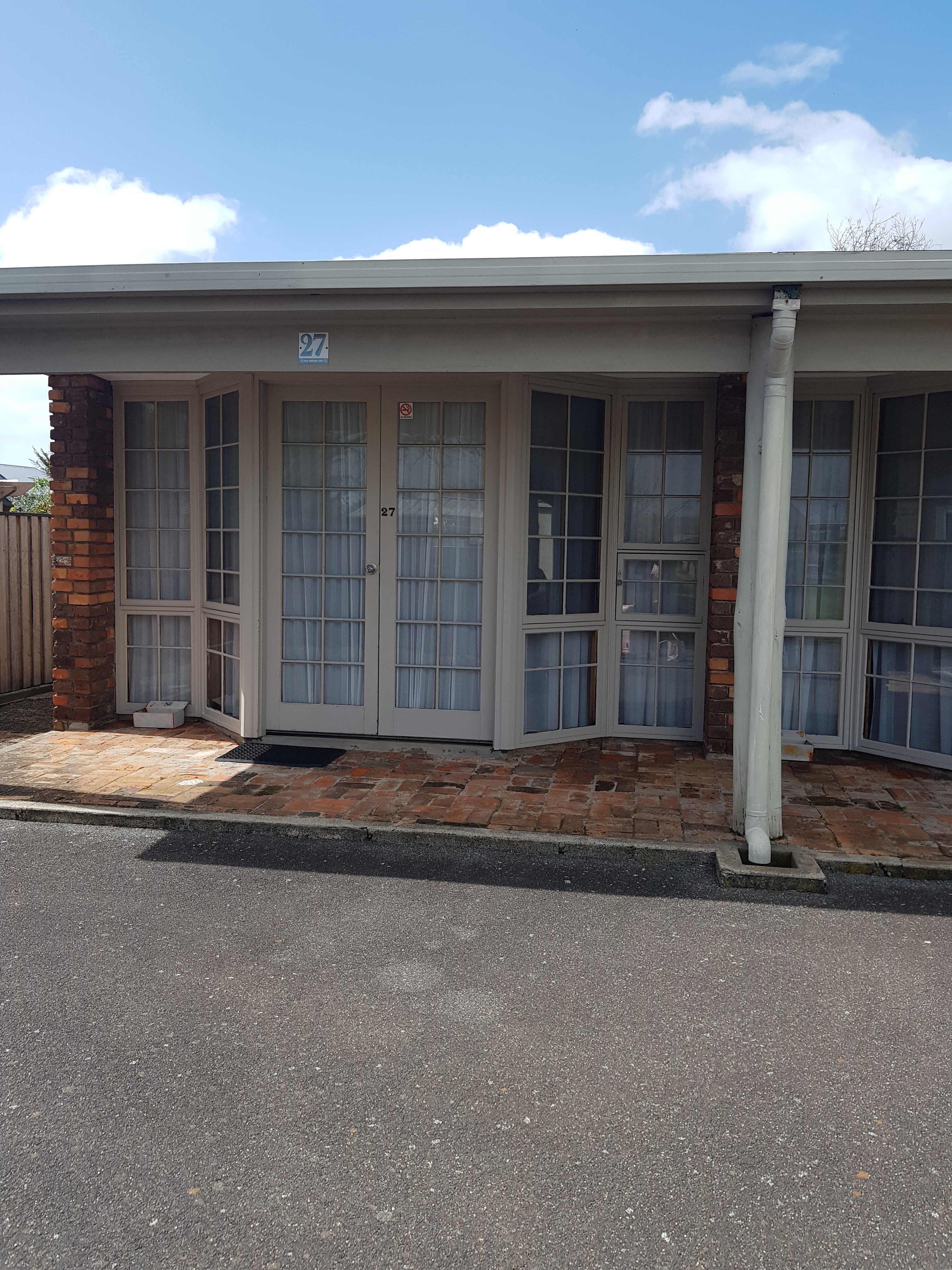 巴克莱汽车旅馆-官方