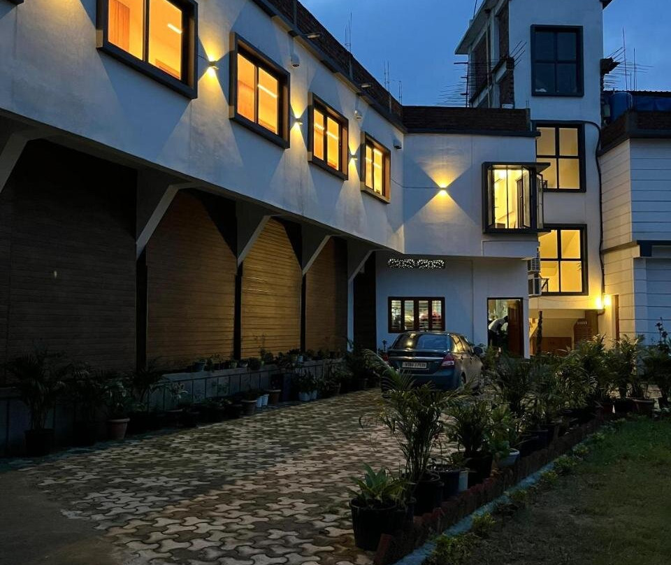Konwar Inn & Suites