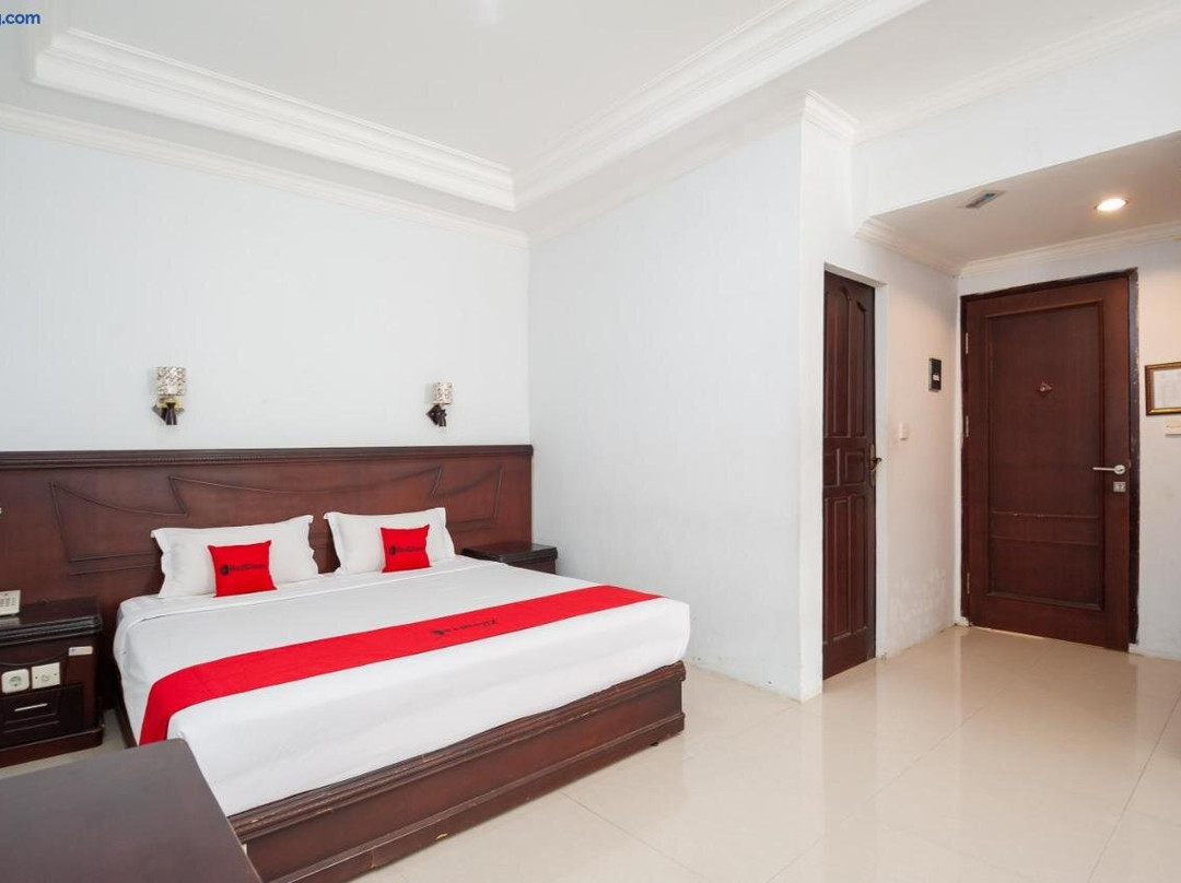 Reddoorz Syariah Near Rs Yos Sudarso Padang