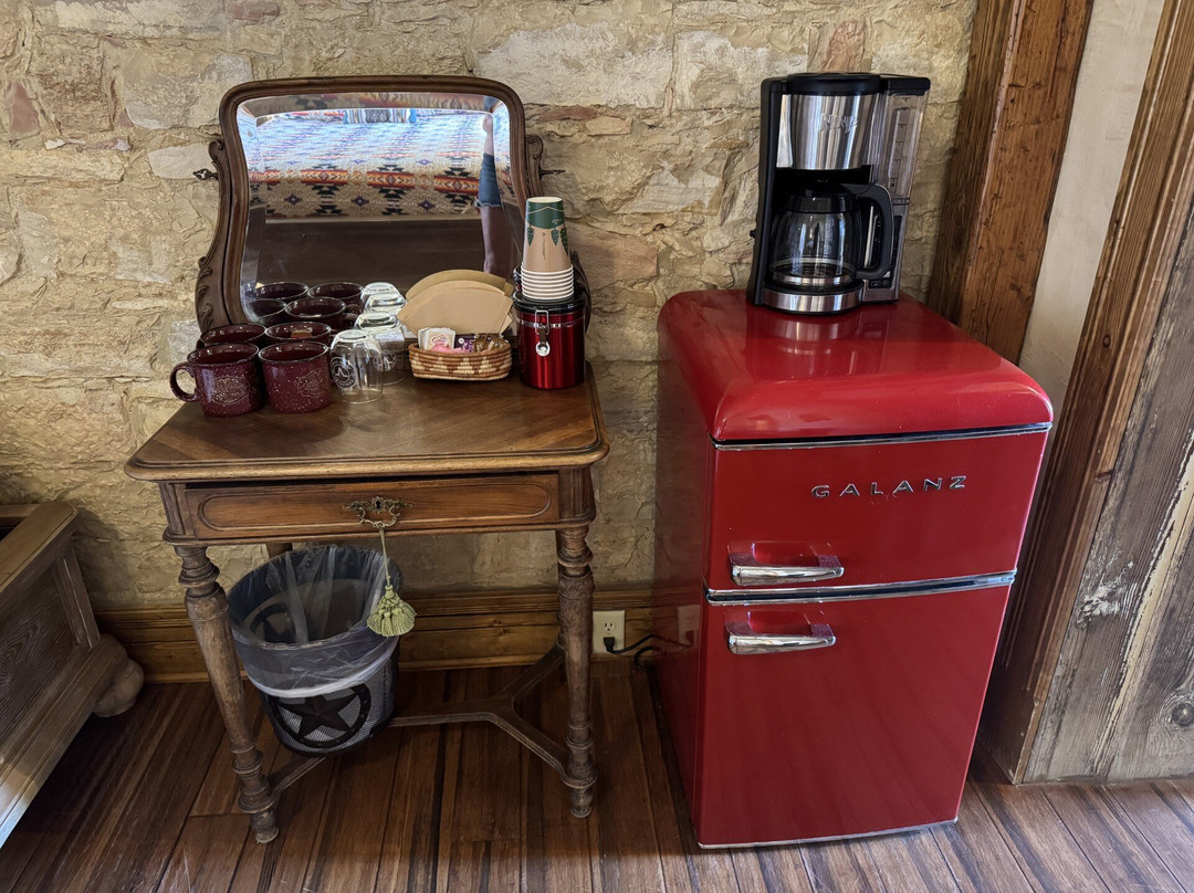 Big Bend Holiday Hotel主图