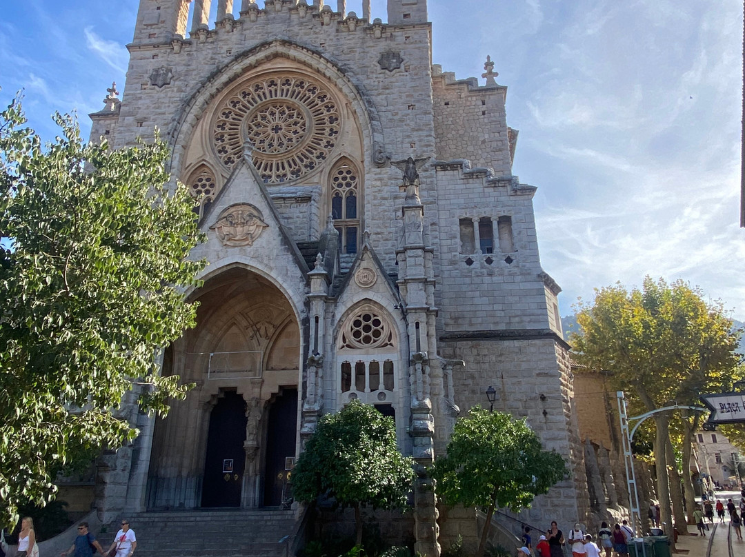 Belle Marivent Mediterranean Petit Hotel主图