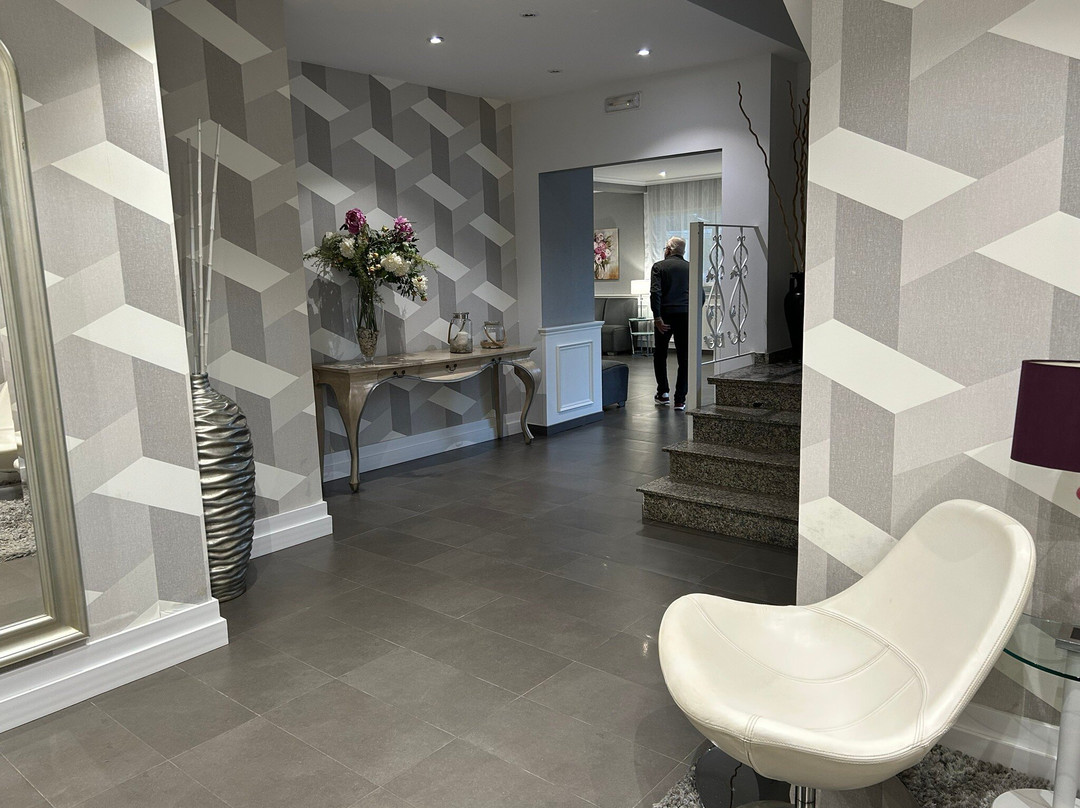 金字塔酒店主图