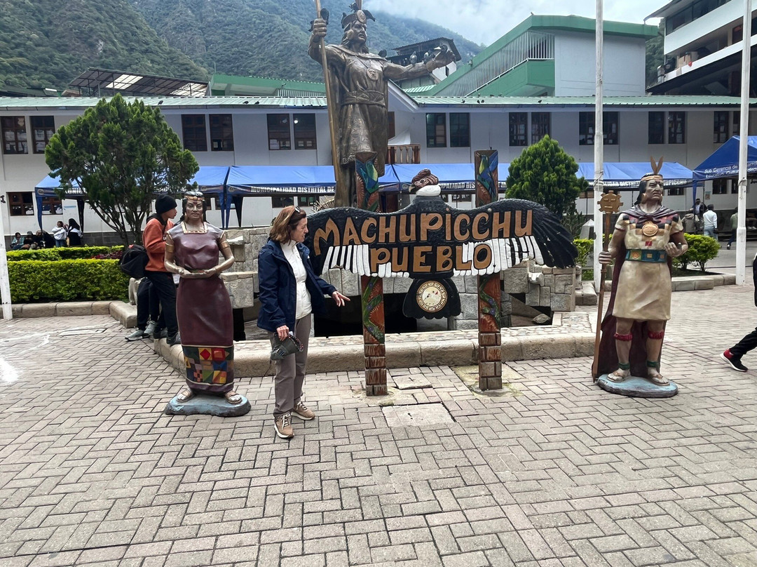 Plaza Manco Capac-温泉镇必去景点