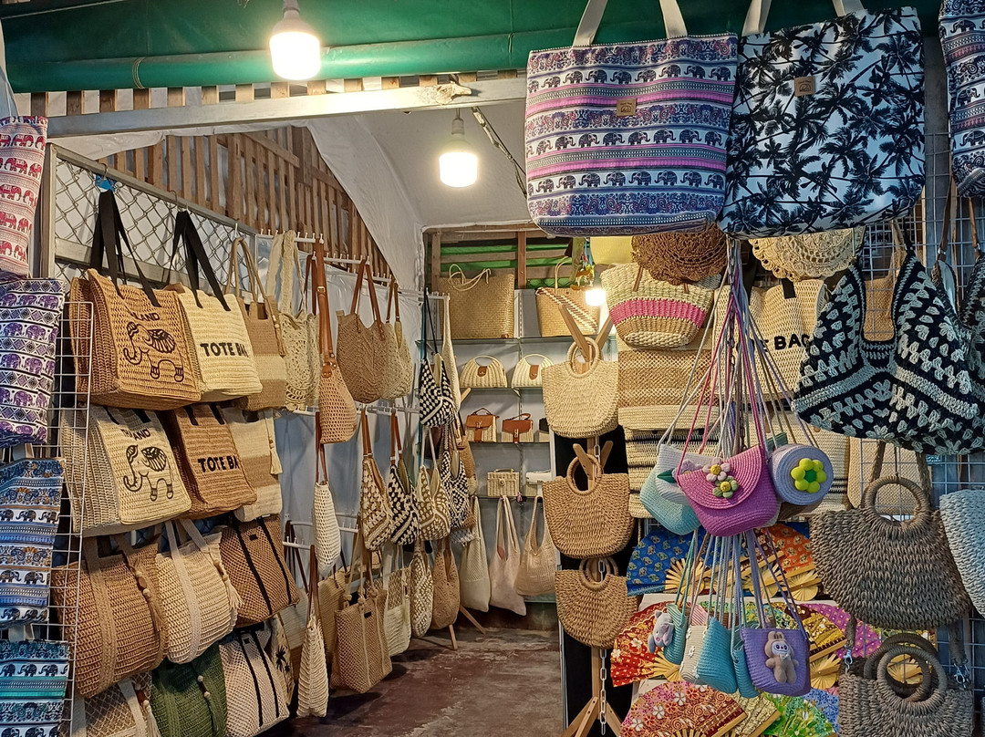 邦娘市场-达瓜巴必去景点