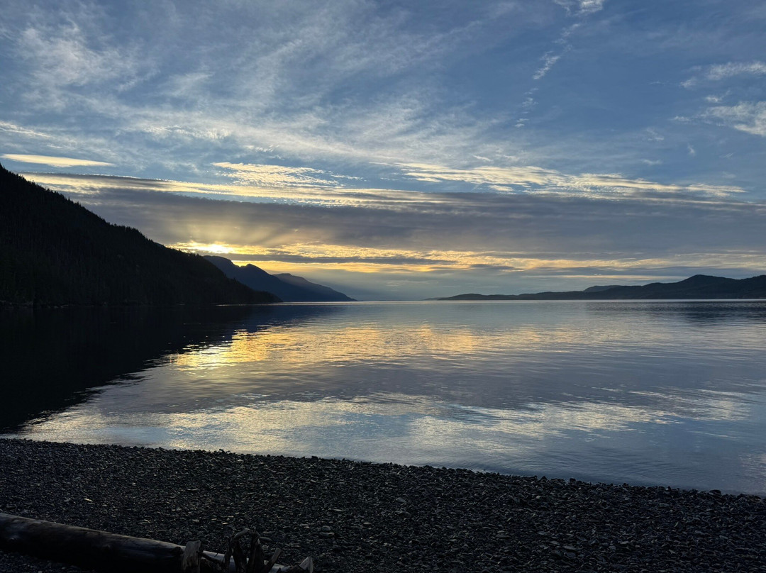 Grey Wolf Expeditions-黑溪必去景点