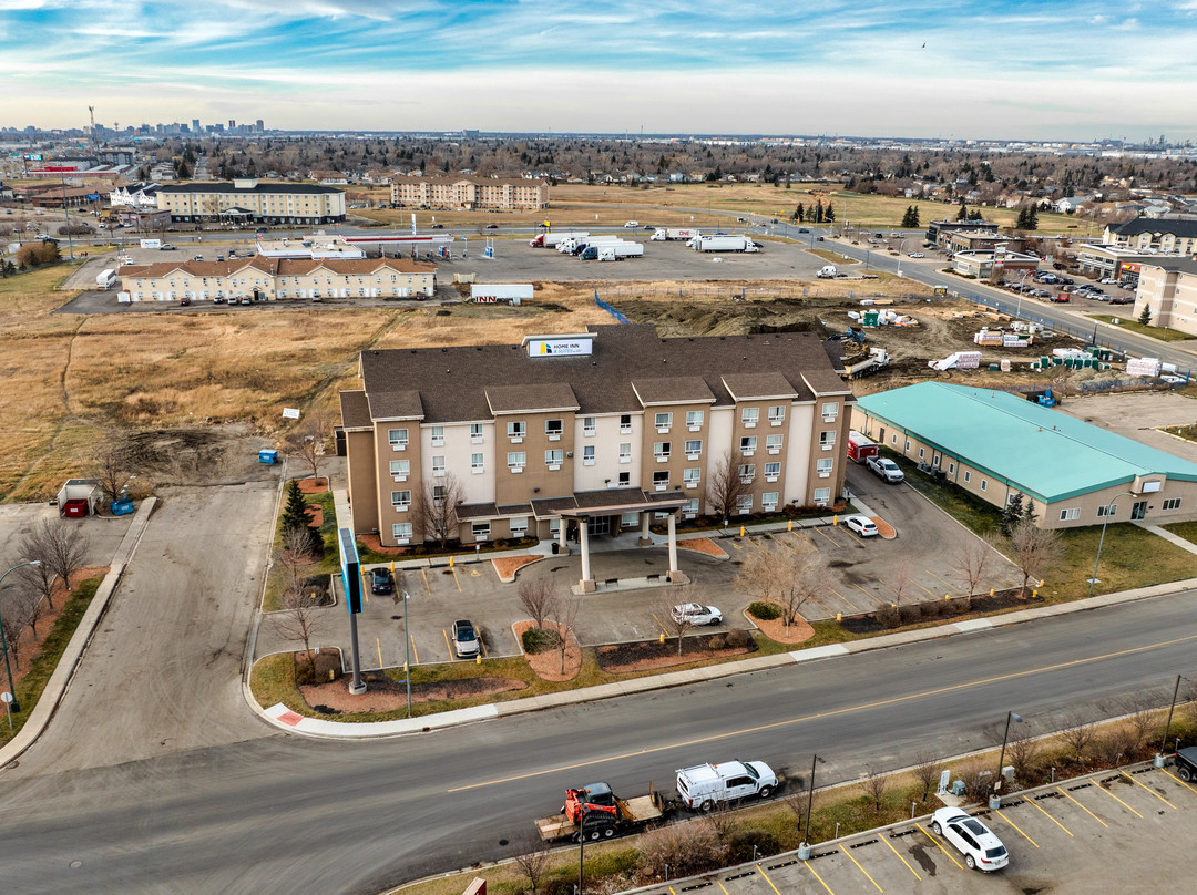 Home Inn & Suites by d3h™ - Regina East主图