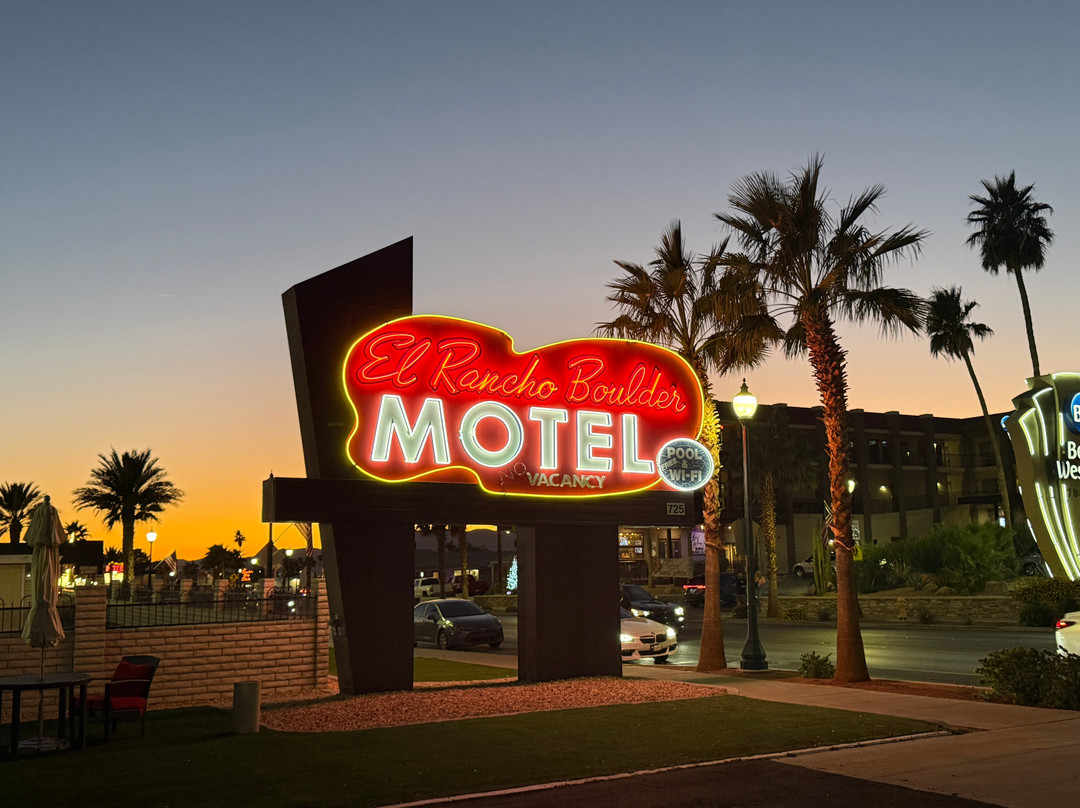 El Rancho Boulder Motel主图