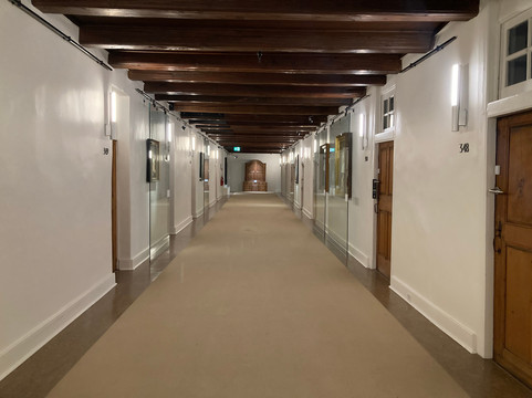 Le Monastère des Augustines主图