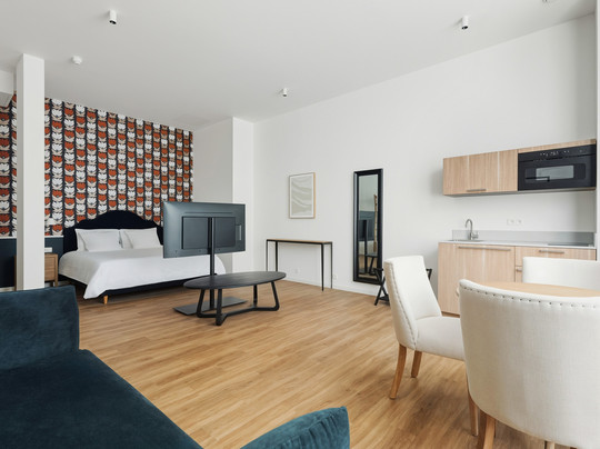 Whitlock16 Aparthotel