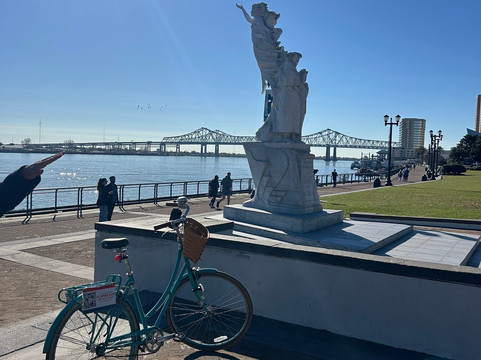 Flambeaux Bicycle Tours-新奥尔良必去景点