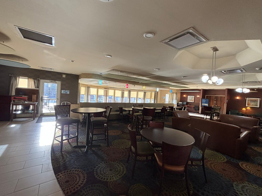 Holiday Inn Express & Suites Pittsburgh Airport by IHG主图