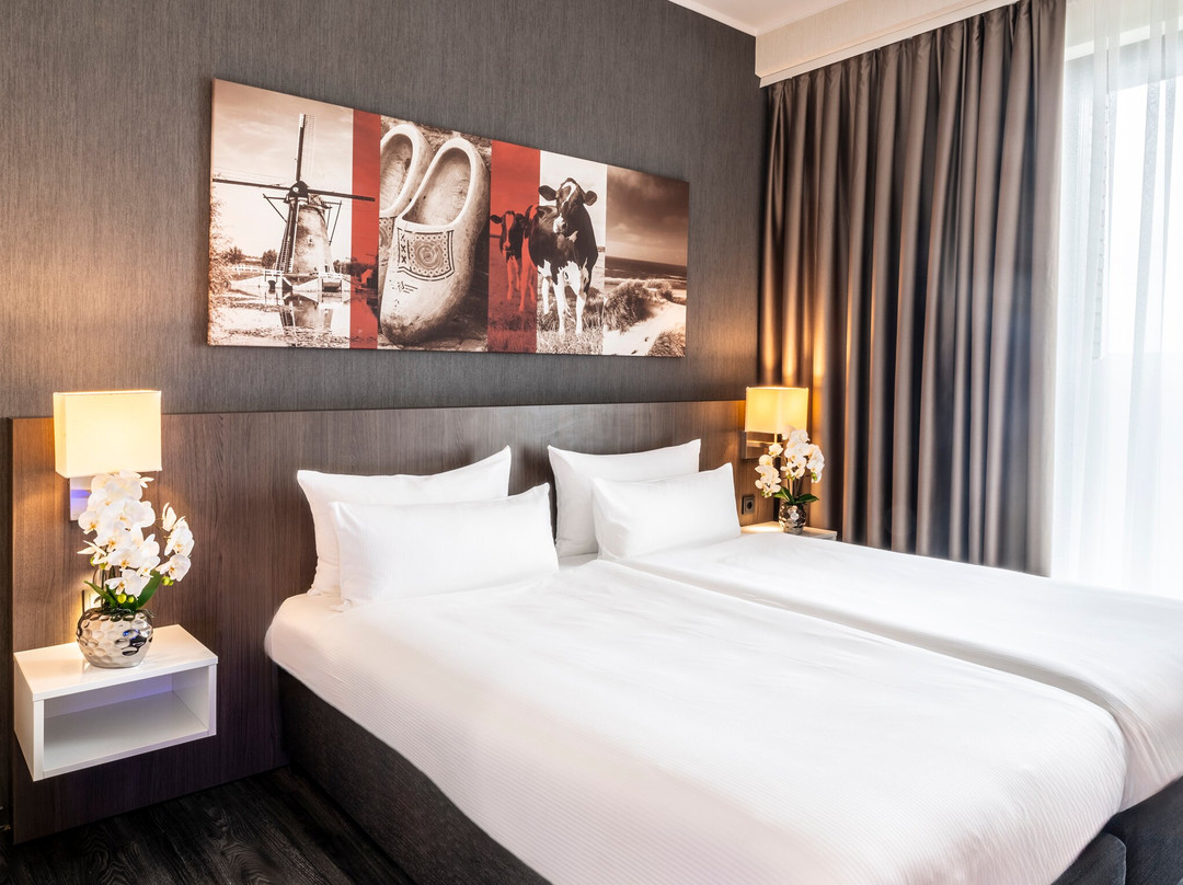 PLAZA Premium Grand Winston主图