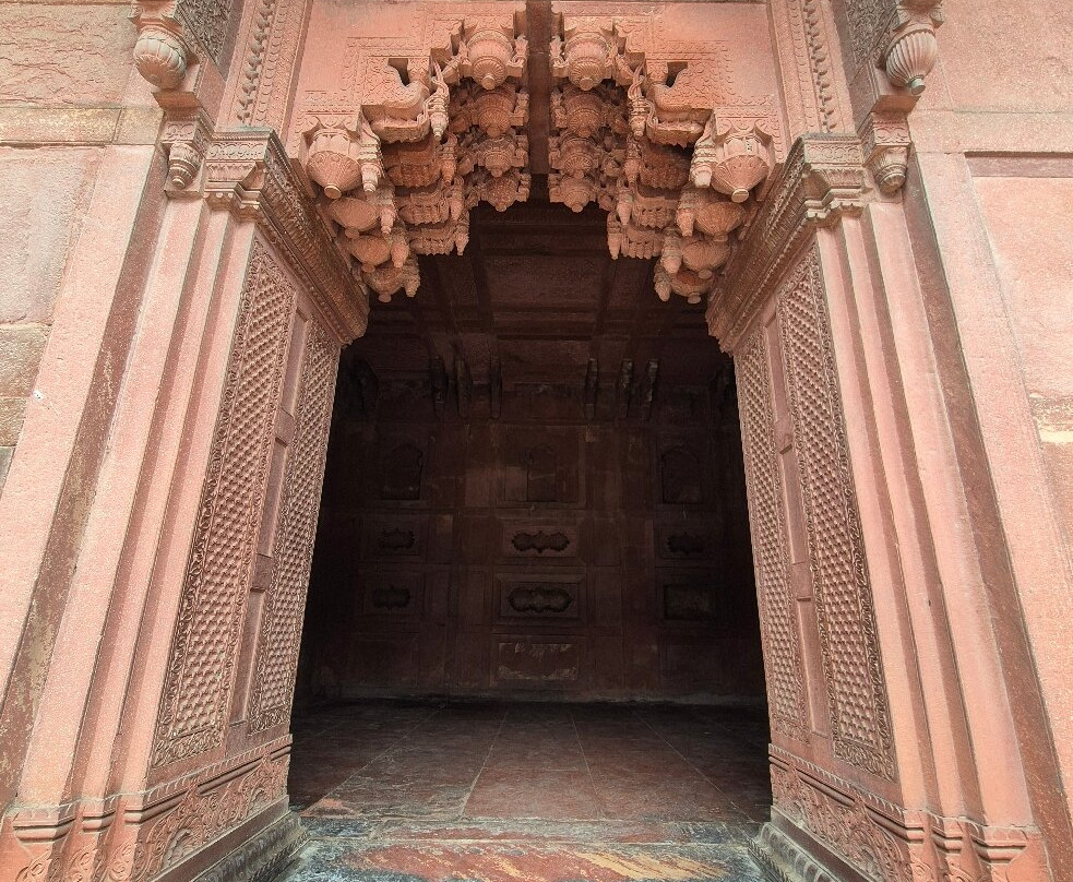 Universal Taj Tours-阿格拉必去景点