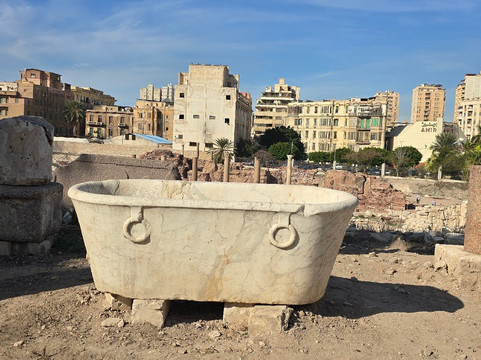 Ancient Roman Amphitheater-亚历山大必去景点
