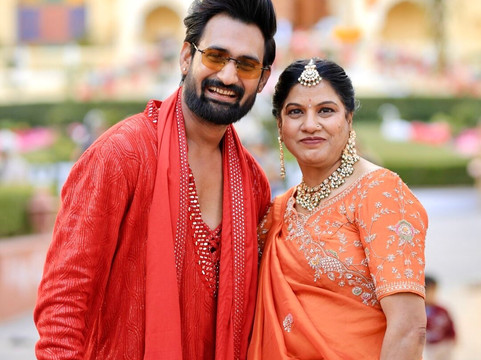 R钱德拉宫殿酒店主图