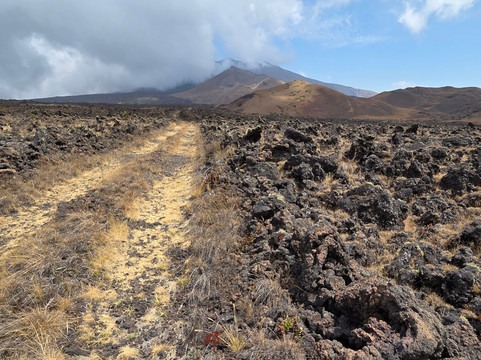 Mount Cameroon-Buea必去景点