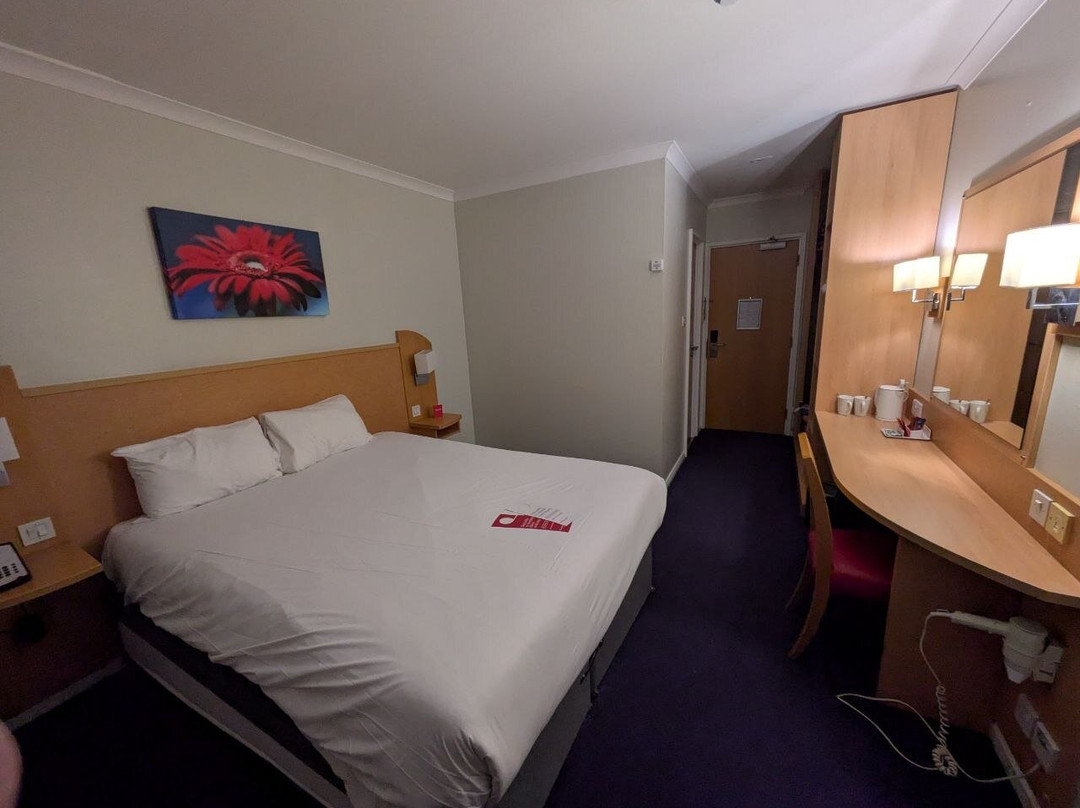 韦克菲尔德温德姆华美达酒店主图