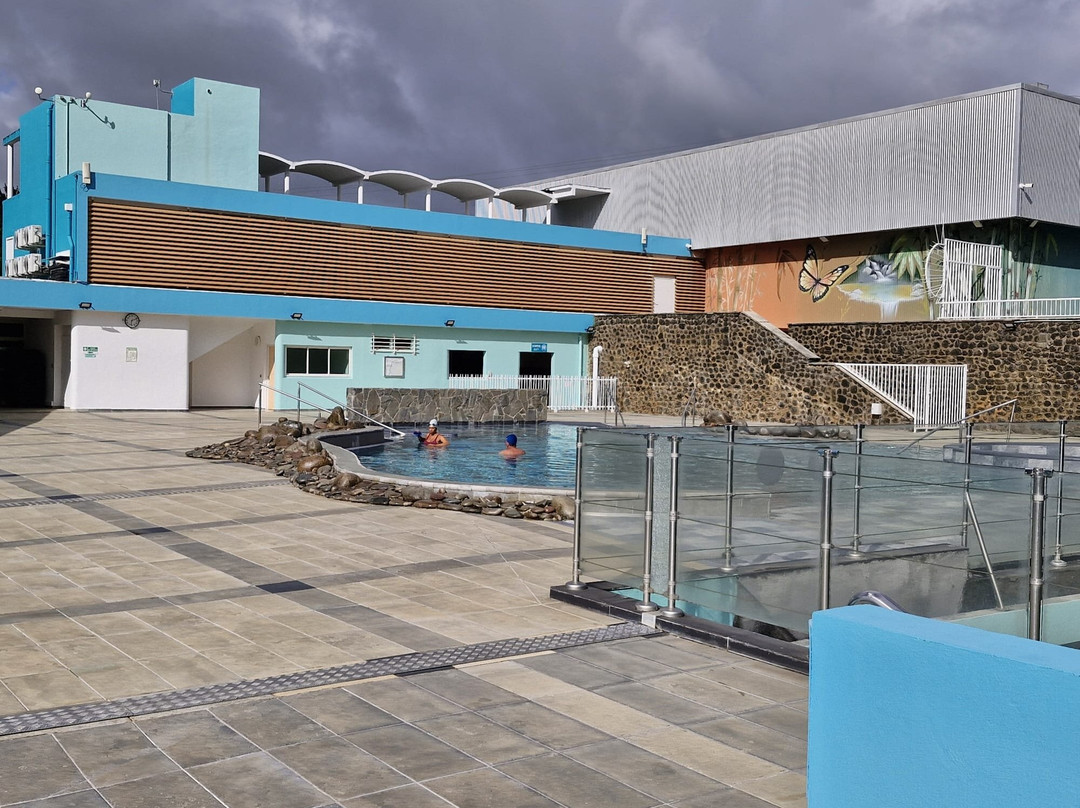 Espace Thermo-ludique René Toribio-Lamentin必去景点