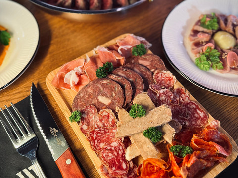 WIOTTE - Bar à viande des Halles