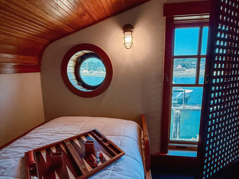 拉康纳频道小屋主图