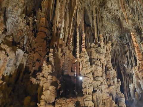 Kastania Cave-Kastania必去景点