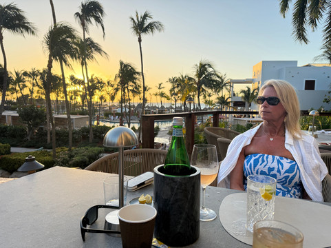 Time Square Aruba-棕榈/鹰海滩必去景点