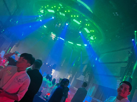 Strana-瓦拉塔港必去景点