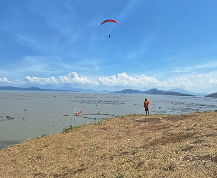 High 5 Paragliding-Carmona必去景点