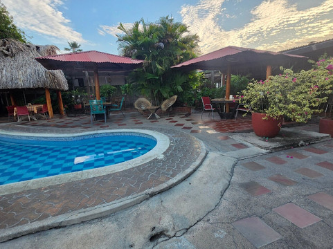 Hotel Los Caciques主图