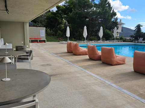 德尔菲阿玛利亚酒店主图