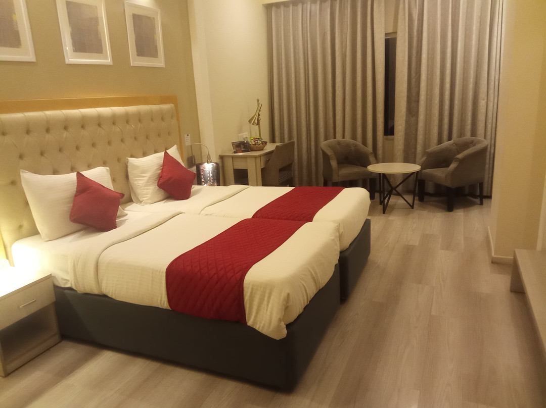 纳文芒果酒店主图