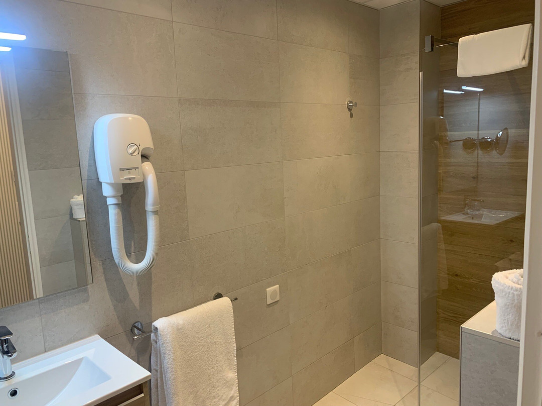 奥林匹亚酒店主图