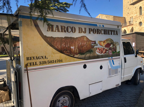 Piazza Silvestri-Bevagna必去景点