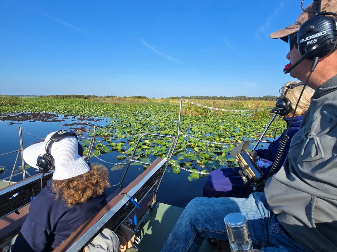 Grape Hammock Airboat & Alligator Tours-莱克威尔士必去景点