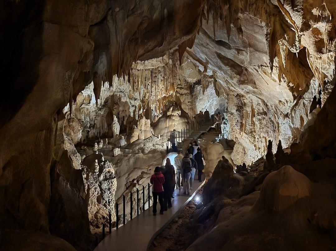Cerovac Caves-Gracac必去景点