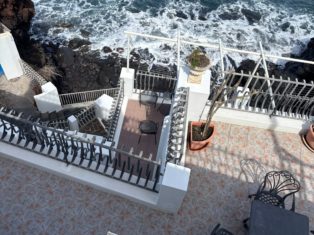 斯特隆波里乡村酒店主图