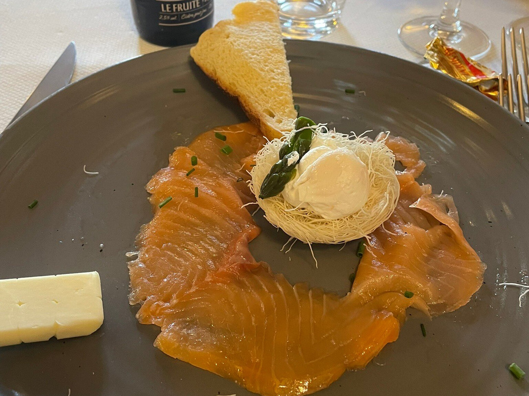 乐诺曼底酒店主图