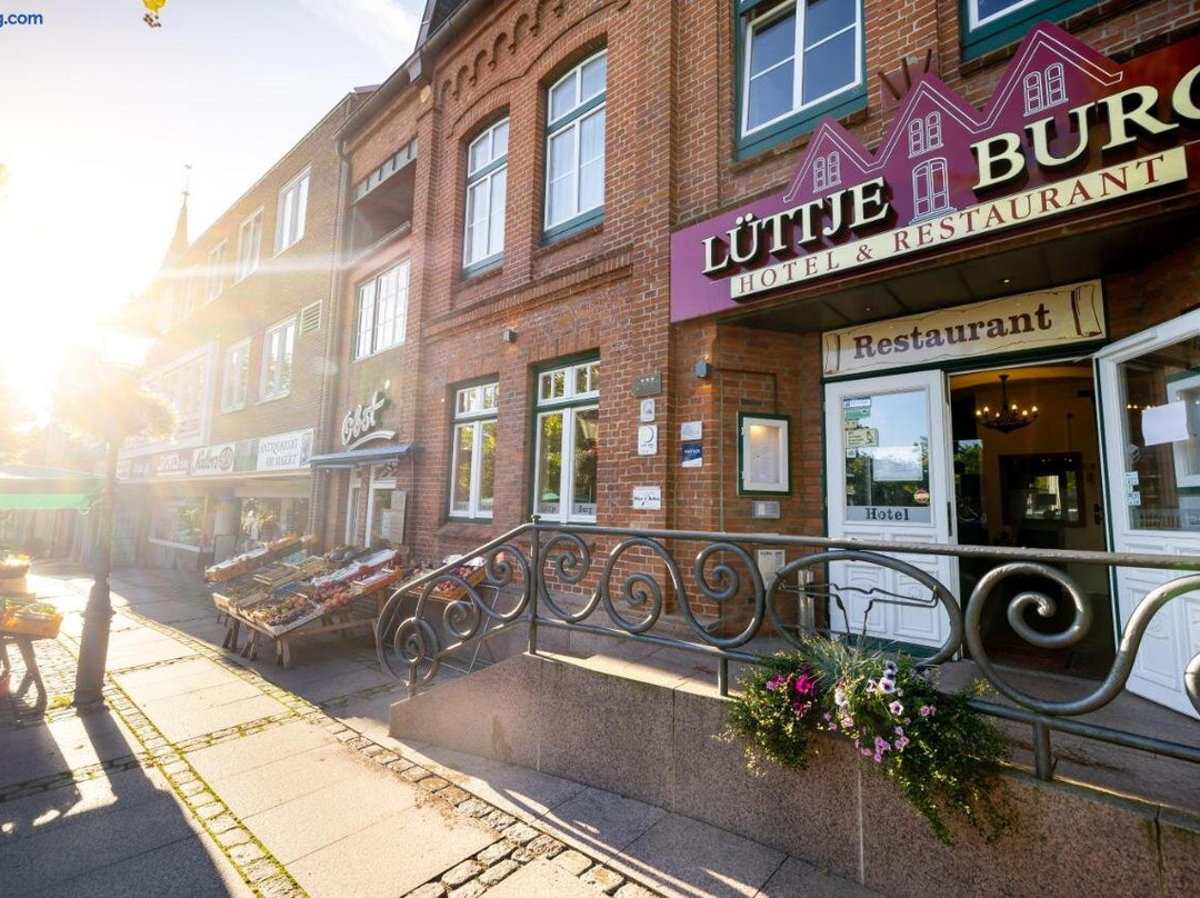 Blekendorf酒店住宿-Hotel Luttje Burg