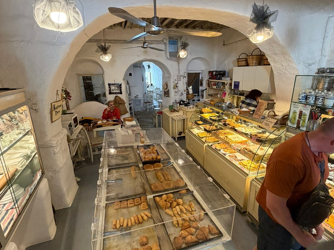 Gioras Wood Medieval Mykonian Bakery-米克诺斯镇必去景点