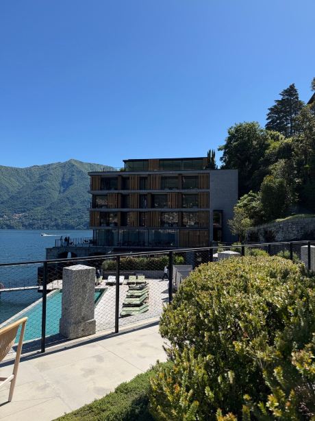 伊尔赛雷诺拉戈迪科莫酒店-旅行者