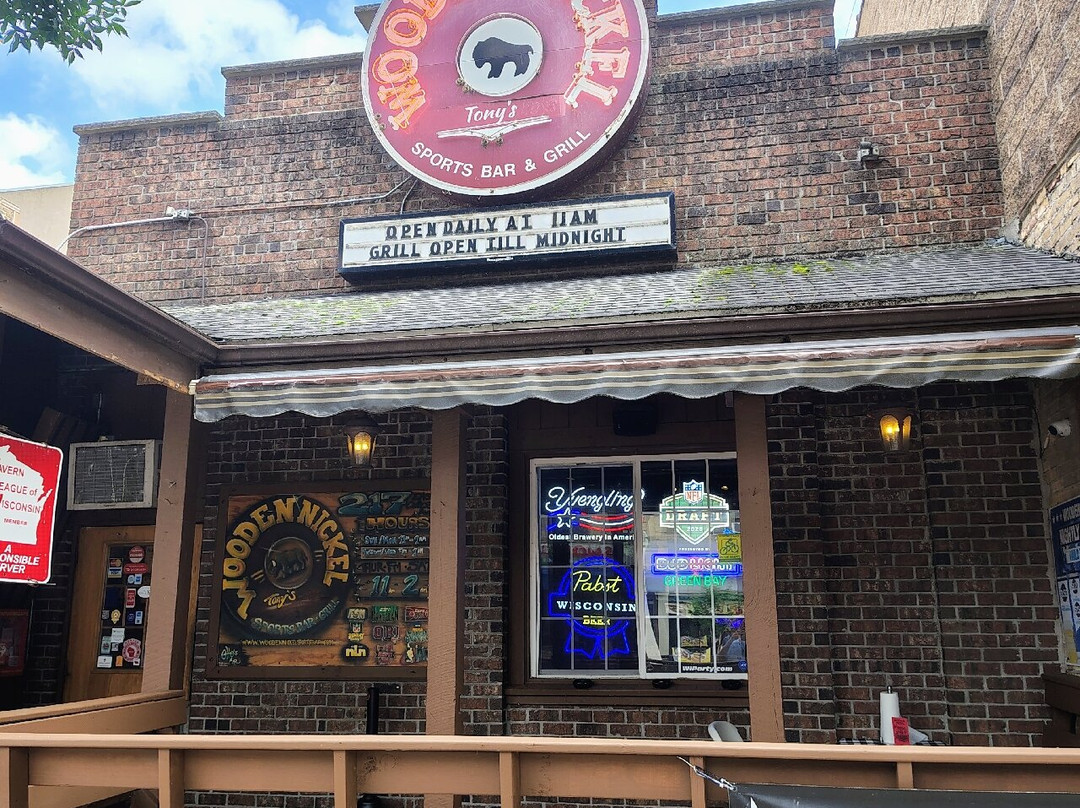 Wooden Nickel Sports Bar and Grill