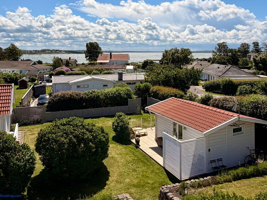 Tva Gasthus Vid Hav Och Strand