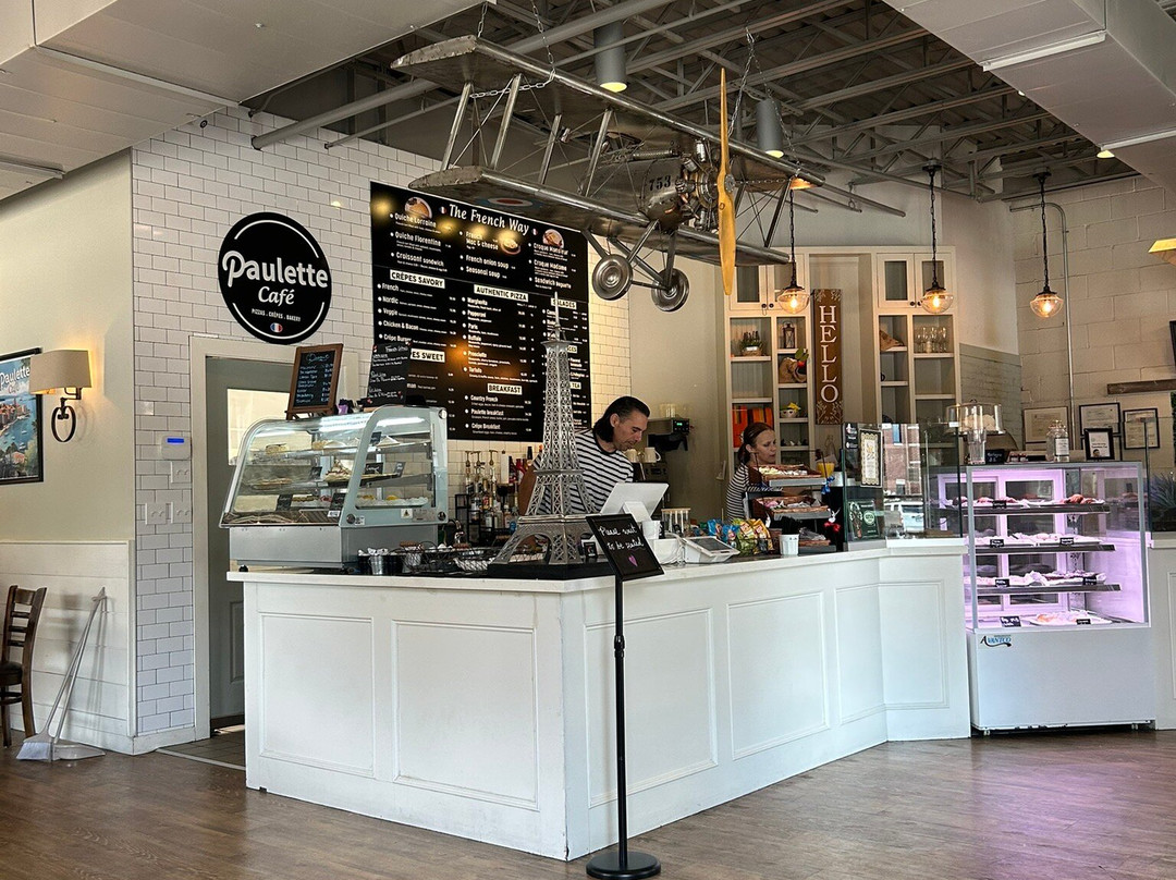 Paulette Cafe